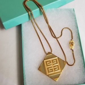 VINTAGE GIVENCHY NECKLACE